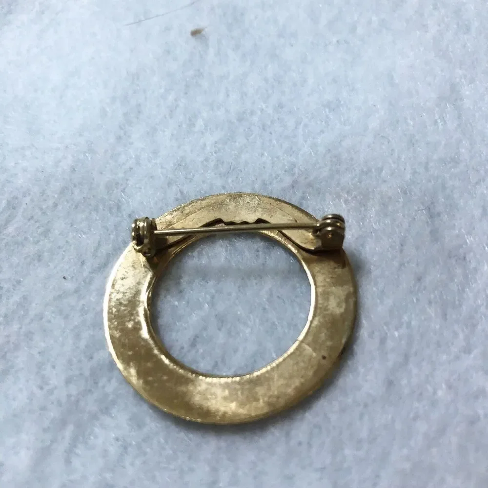 Unbranded vintage etched